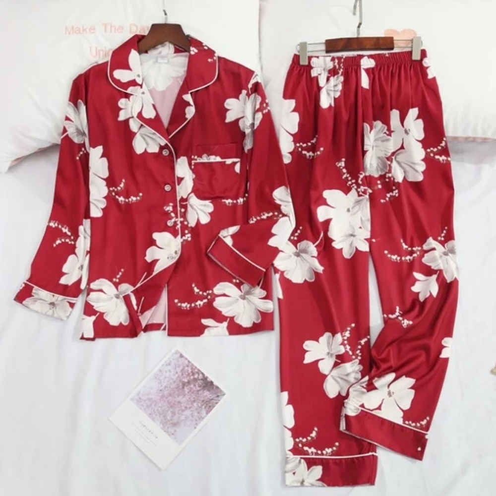 COPY - Two Piece Luxe Satin Pajamas Set (Large)